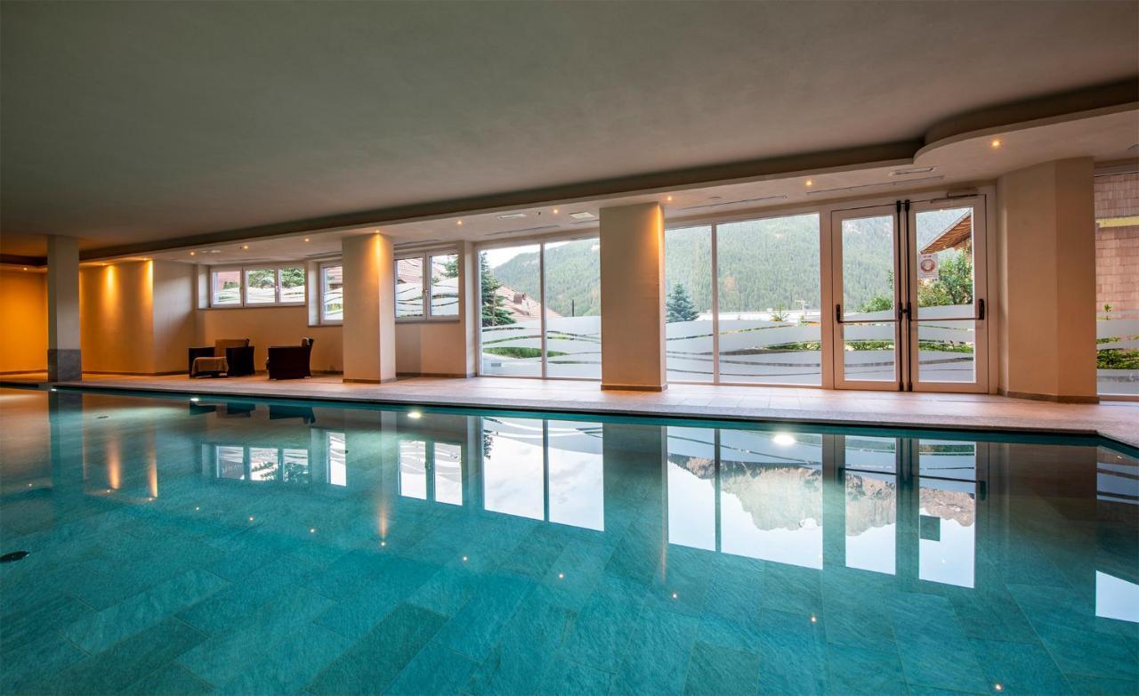 Design & Suite Hotel Ciarnadoi Vigo di Fassa Buitenkant foto