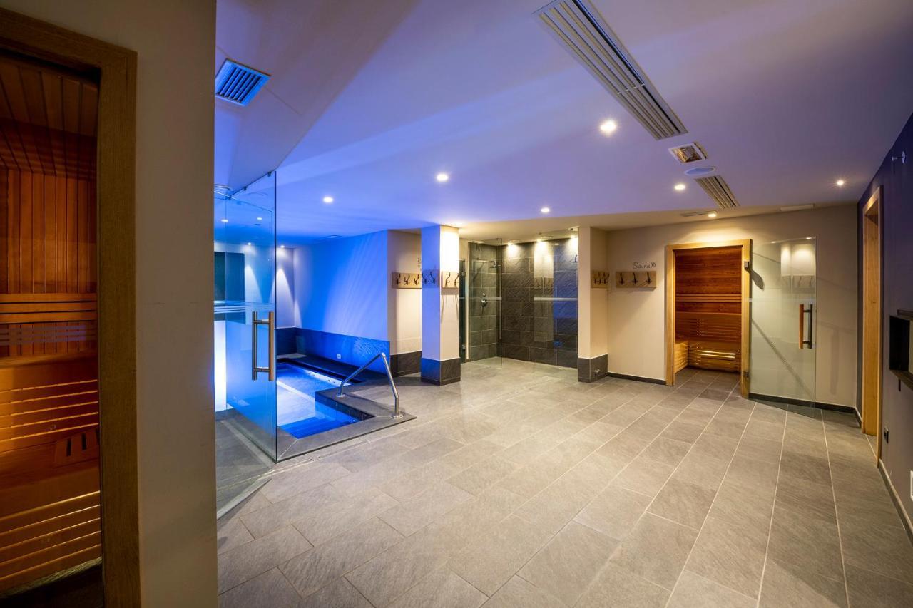 Design & Suite Hotel Ciarnadoi Vigo di Fassa Buitenkant foto