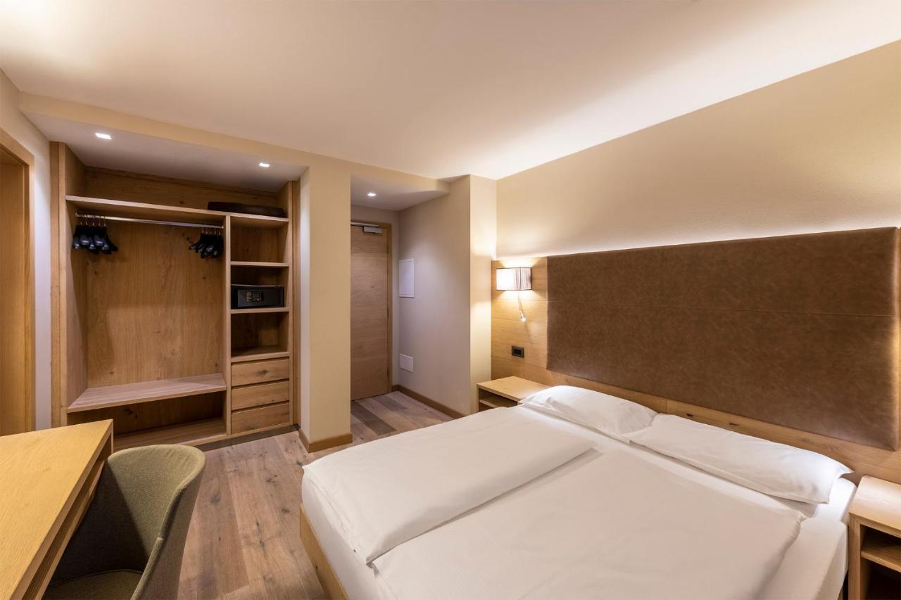 Design & Suite Hotel Ciarnadoi Vigo di Fassa Buitenkant foto