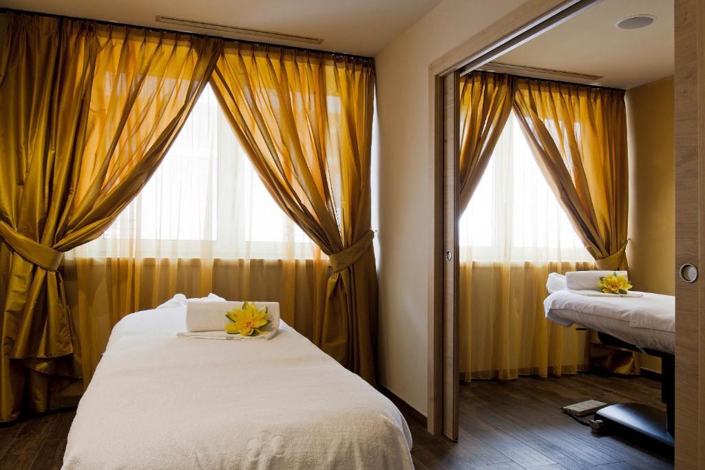 Design & Suite Hotel Ciarnadoi Vigo di Fassa Buitenkant foto