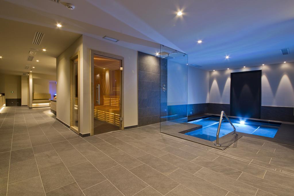 Design & Suite Hotel Ciarnadoi Vigo di Fassa Buitenkant foto